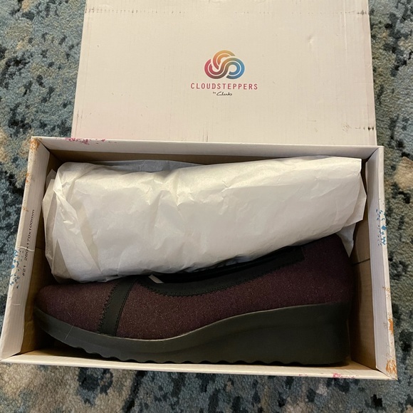 NIB Clarks Caddell Dash Wedge Heels Purple Size 9! - Picture 4 of 5